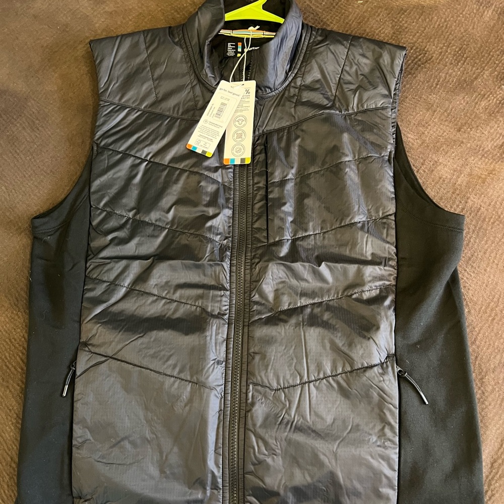 Men’s Smart Wool Vest w/tags